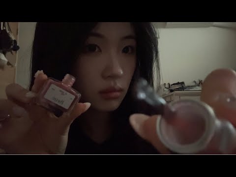 매니큐어 발라주기 asmr Putting on nail polish