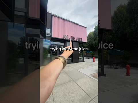 trying a new juice spot #asmr #lofiasmr #poolasmr #vlog