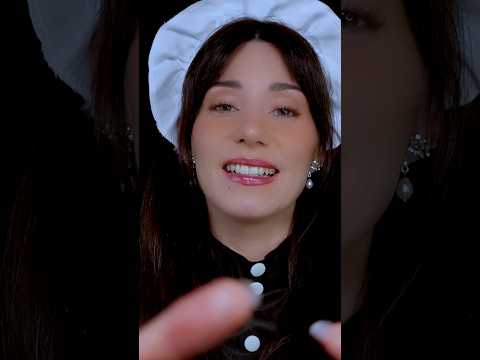 ASMR 🤍 SIRVIENTA DE LUJO 💎 Te hago un Masaje ✨Roleplay✨ #asmr #shorts #short