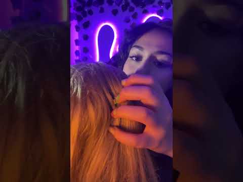 ASMR scratching your head so you tingle!🎀🌝 #asmr #tingles #mouthwhisper #mouthsounds #eyebrowasmr