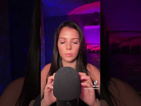 Foam mic scratching 🎤#asmr #mictriggers #micscratching #asmrtriggers #whispers #relax #sleep