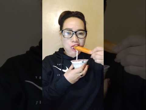 EATING CARROT FAST #shortsfeed #food #eatingshow #mukbang #viral #eating #everyone #asmr