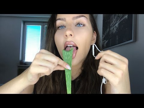 EATING RAW ALOE VERA - chewy , sticky , crunchy