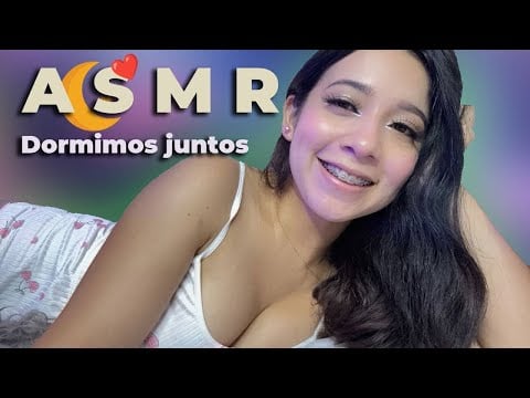 ASMR Roleplay: No Puedo Dormir… ¿Te Quedas Conmigo Esta Noche? 💤💖
