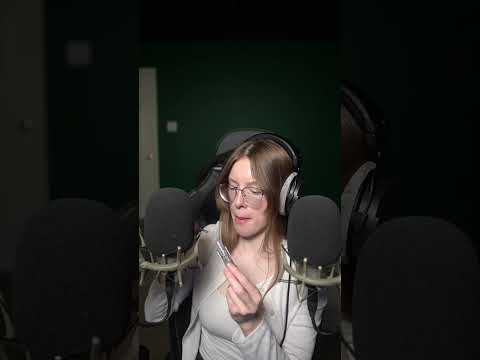 ASMR One Minute of Lip Gloss Sounds #asmr #tingles #relax #lipgloss