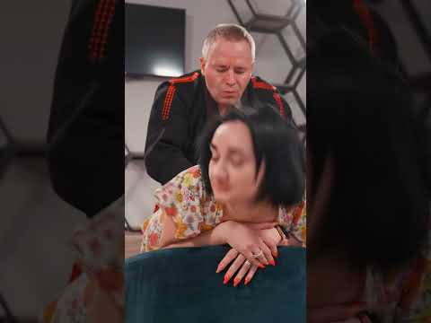 Wow! Extreme back chiropractic with cracks and stretchs for Maria #chiropractic