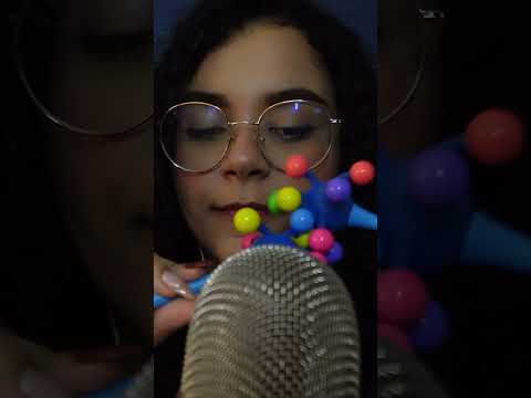 ASMR- 1 minuto só de gatilhos