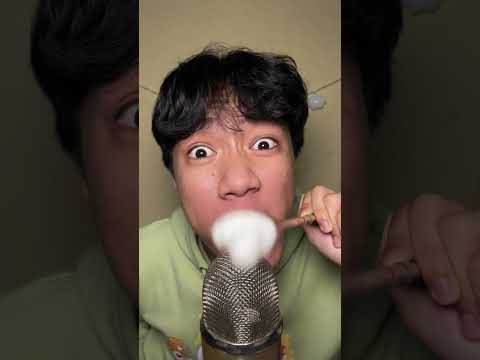 😀 #asmr #asmrvideo #mouthsounds #lol #shorts