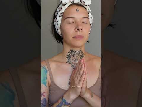 face oil massage