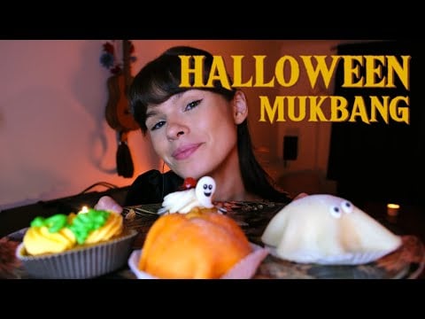 ASMR in Swedish 🇸🇪 Eating the CUTEST pastries ✨ Halloween mukbang 