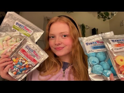 ASMR~💙🩷Eating Freeze dried candies 🍬