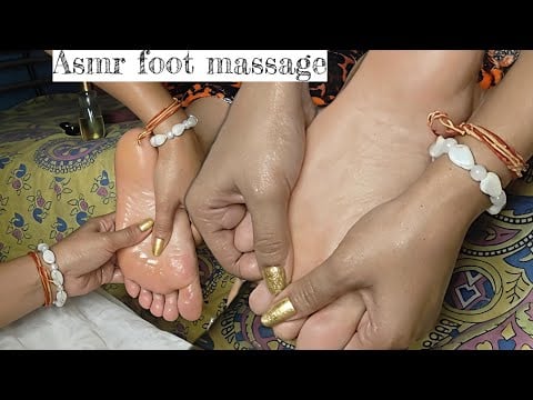 Asmr: Relaxing foot  👣 🦶 reflexology massage with oil and acupressure stick..