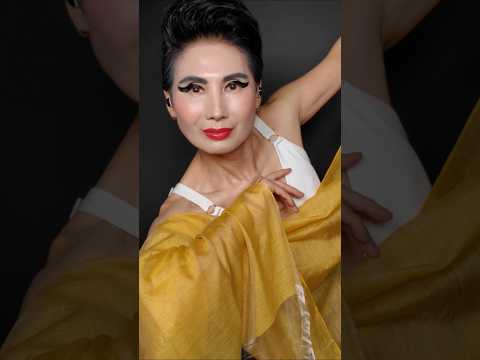 ❤️ Flow of Emotion | Founder of Scarf Flowing Art – Rhea