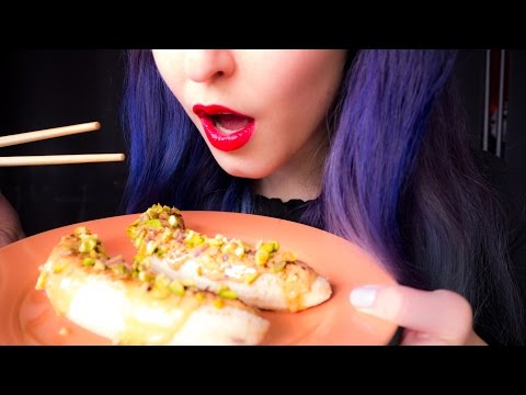 ASMR: Banana Sushi - High-Protein Snack ~ Relaxing Eating Sounds [No Talking | Vegan] 😻