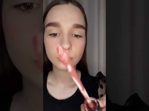 Aplicando batom em você ASMR #shorts