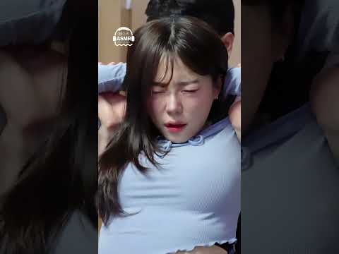 충격 실화!! 허리에서 삼단 고음이!? 틱톡커 '이나'님 레전드 반응 뼈소리