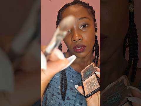 ASMR FAZENDO SUA MAKE PARA O SHOW DE ROCK DE DOMINGO ANOITE #asmr #shorts #shortvideo #pov