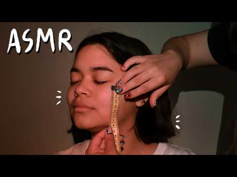 J'ASMRise ma petite soeur 🌙 (ASMR FR) | chuchotements, mesure, pinceau...