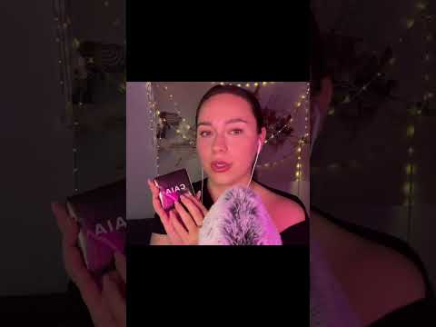 Tapping on make-up products #asmr #asmrmakeup #asmrsounds