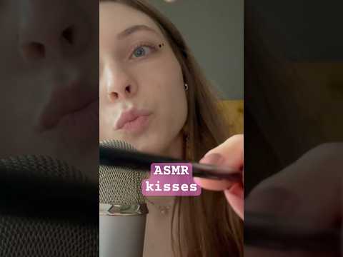 Kisses and spoolie ASMR 💋