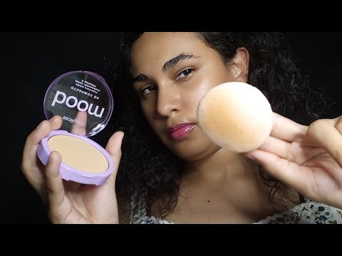 ASMR MAQUIANDO VOCÊ NA MINHA CASA PARA O NATAL 🌲😴🏠