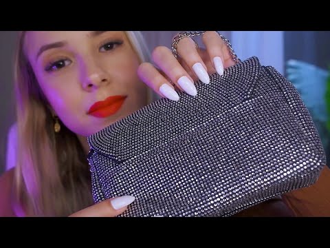 ASMR - RELAXE ENQUANTO MOSTRO MINHAS BOLSAS 👛 (scratching, tapping..)