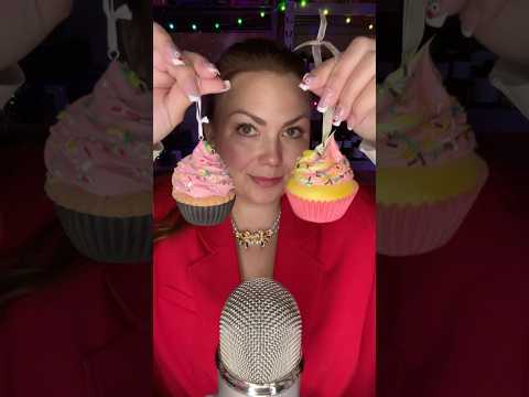 #asmr #cupcakes #aesthetic #christmas #xmas #tapping #relaxing #sleepaid #tingles #bestlifebybrooke