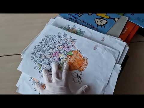 ASMR på Svenska - upprepar ord och visar saker