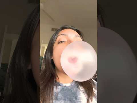 BUBBLE GUM ASMR | blowing bubble sounds #bubblesounds