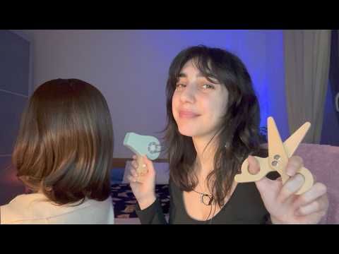 ASMR ITA | SPUNTATINA VELOCE (whispering, giochi in legno, layered sounds)