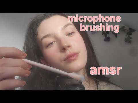 Mic brushing (asmr)