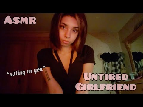 ASMR ♡ Girlfriend doesn't want to sleep...❣