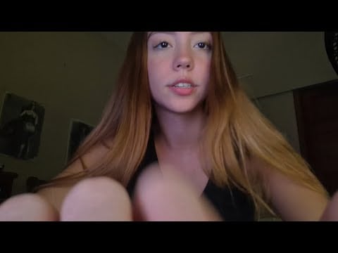 ASMR caseirinho - sons de boca, movimentos com as mãos, tapping, scratching 