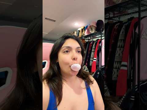 BUBBLE GUM ASMR | blowing bubble gum popping mouth sounds #chewinggum #bubblebum