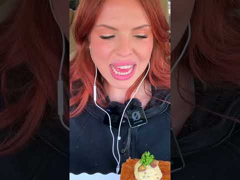 can everyone just go away plz so I can eat on camera in peace? 😂🚙