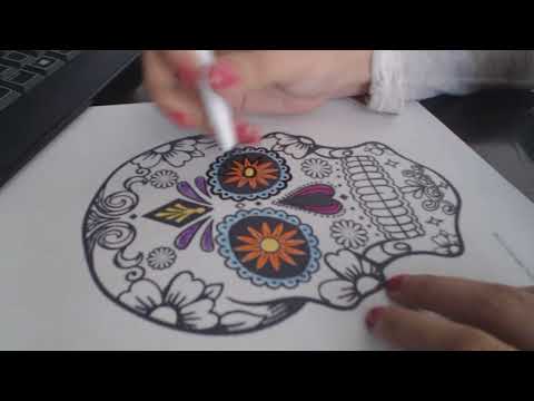 ASMR Español [Spanish ASMR]: Coloreando una Calaverita: Día de los Muertos [Whisper coloring]