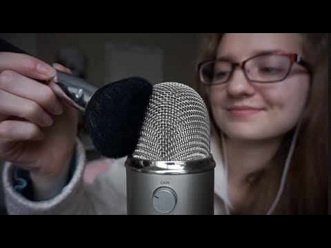 [ASMR] Microphone Brushing + Whispering