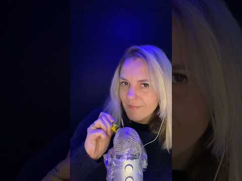 ASMR FR / De la colle sur mon micro pour une relaxation intense #asmrfr #shortsasmr #asmr