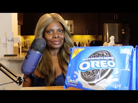 Vanilla Icing OREOS ! ASMR Eating Sounds
