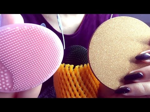 ASMR | 😘 Whispering short sounds + triggers for the background 😏