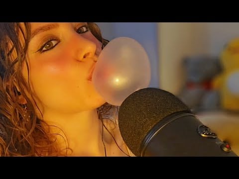 Blowing bubble gum\lipgloss & popping| mouth sounds 💋