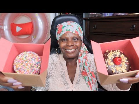 SPRINKLE CUP CAKE ASMR EATING SOUNDS