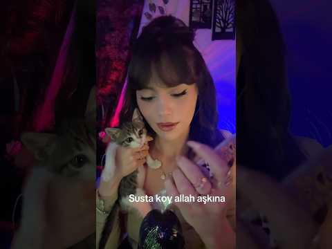 Viego mukbang yapıyor 😼 reklam yok #asmr #asmrshorts #asmrmukbang