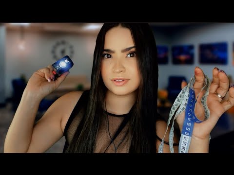 ASMR:DIRETORA PSICOPATA FAZ TESTE ABSURDOS EM VOCÊ !