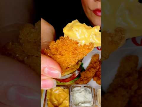 Wendy’s NEW chicken strips #asmr #chicken #food #mukbang