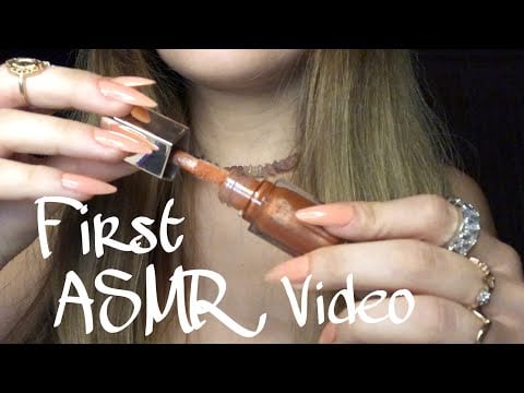 ASMR | First Video | tapping & scratching