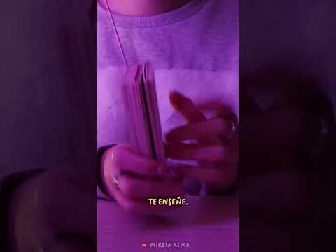 ASMR ✧ TAPPING y SUSURROS leyéndote las cartas de Sakura 🌸🎀 #shorts