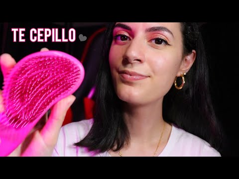 ASMR español TE CEPILLO EL CABELLO Roleplay -soft spoken