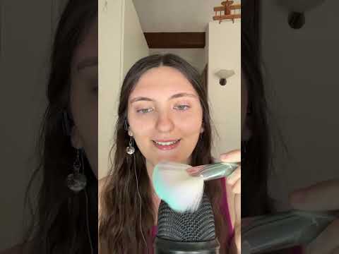 Ary Asmr sta trasmettendo dal vivo.