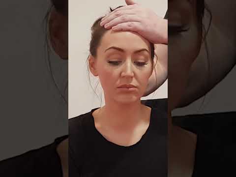 Close-Up Neck & Trap Massage